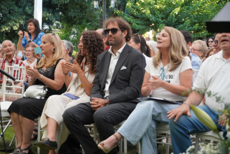 013C9695 A0d6 46F1 943C 9D731b7f1db9 (1)