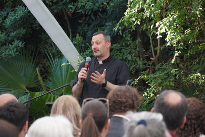 8C8fe916 1412 4C7f Ba5b E3facae872de (1)