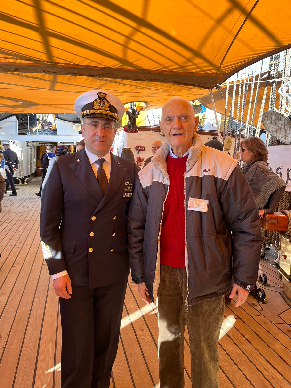 Foto Buque Capitan Residente